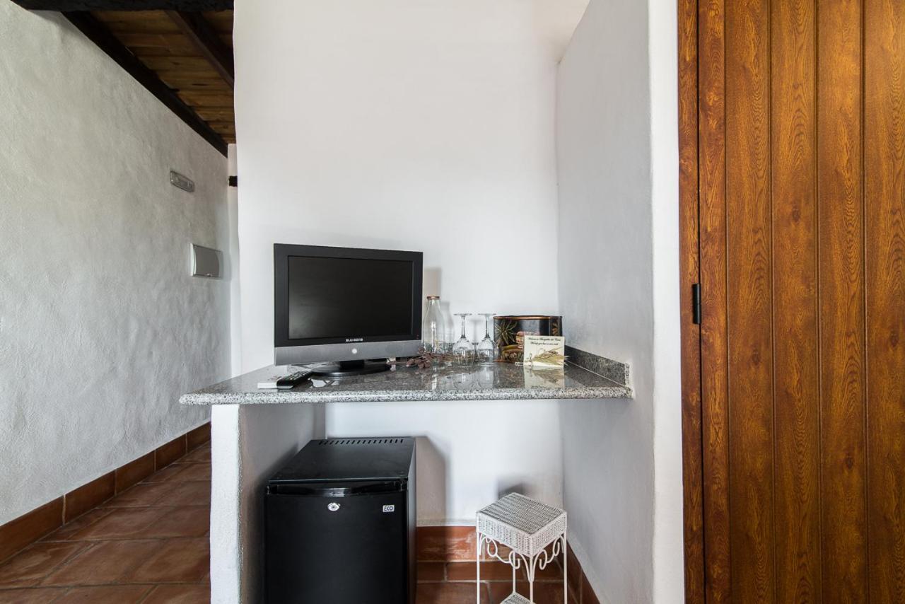 El Pueblo De Leo Hotel Бадахос Екстериор снимка